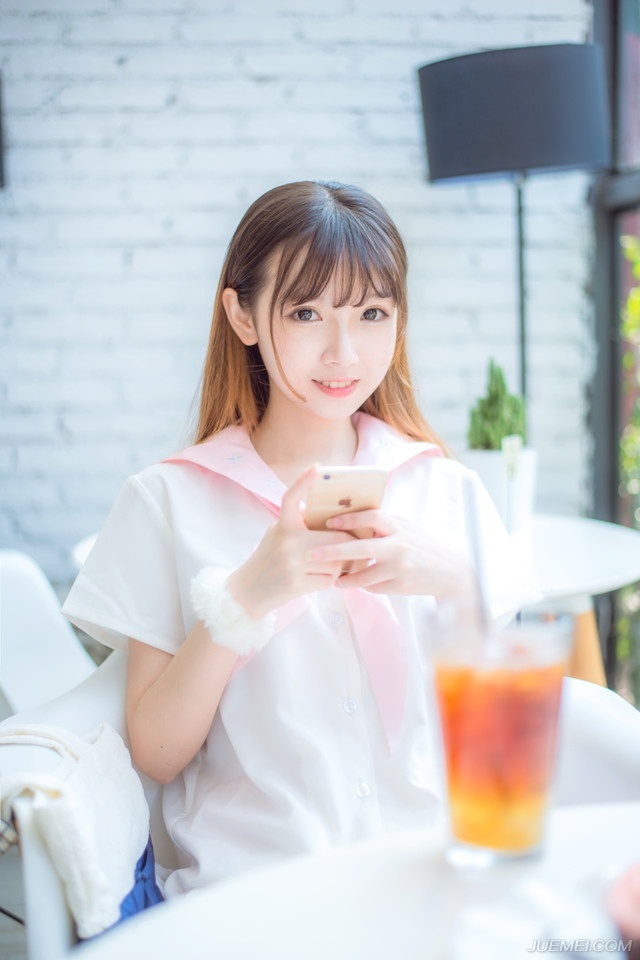 我们的友谊，会比新闻联播还要长久。